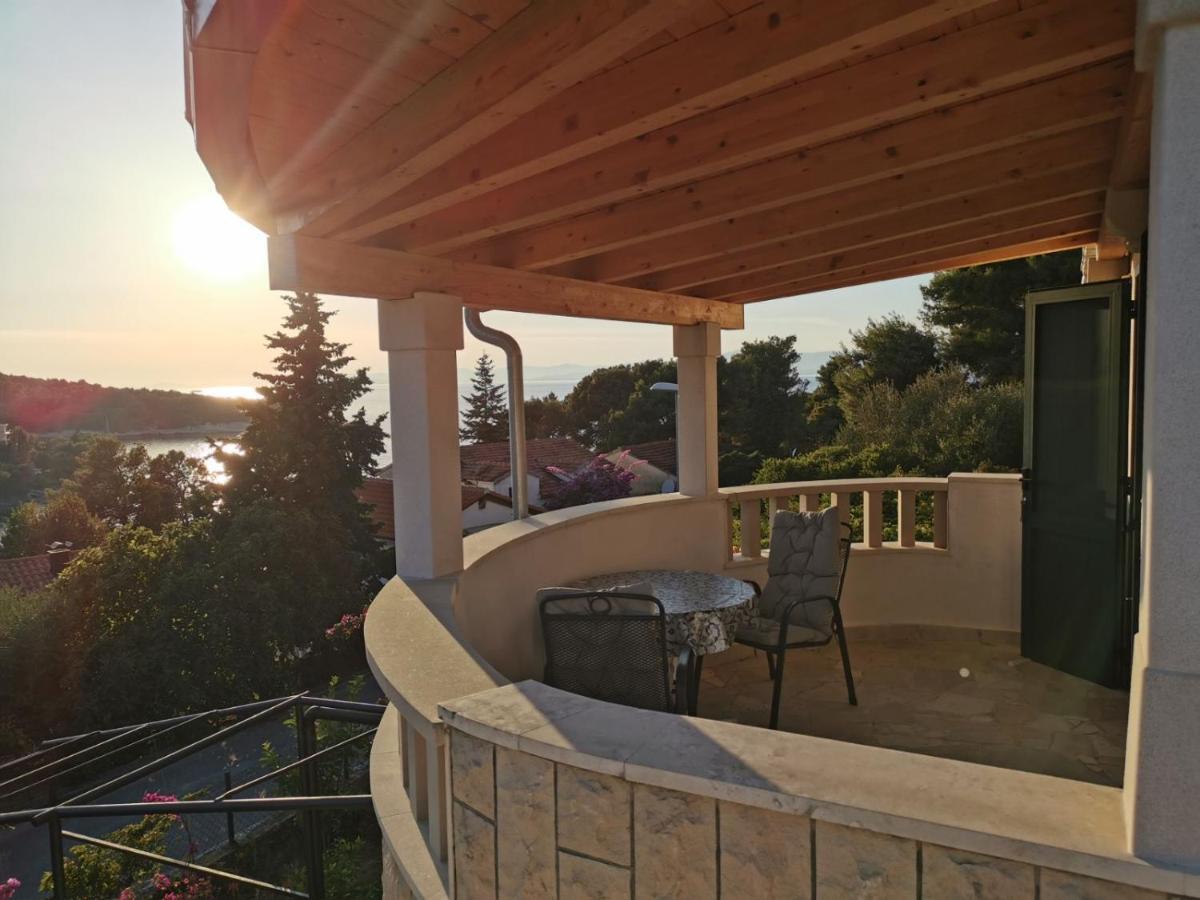 Apartment Miljenko Tomic Splitska Εξωτερικό φωτογραφία