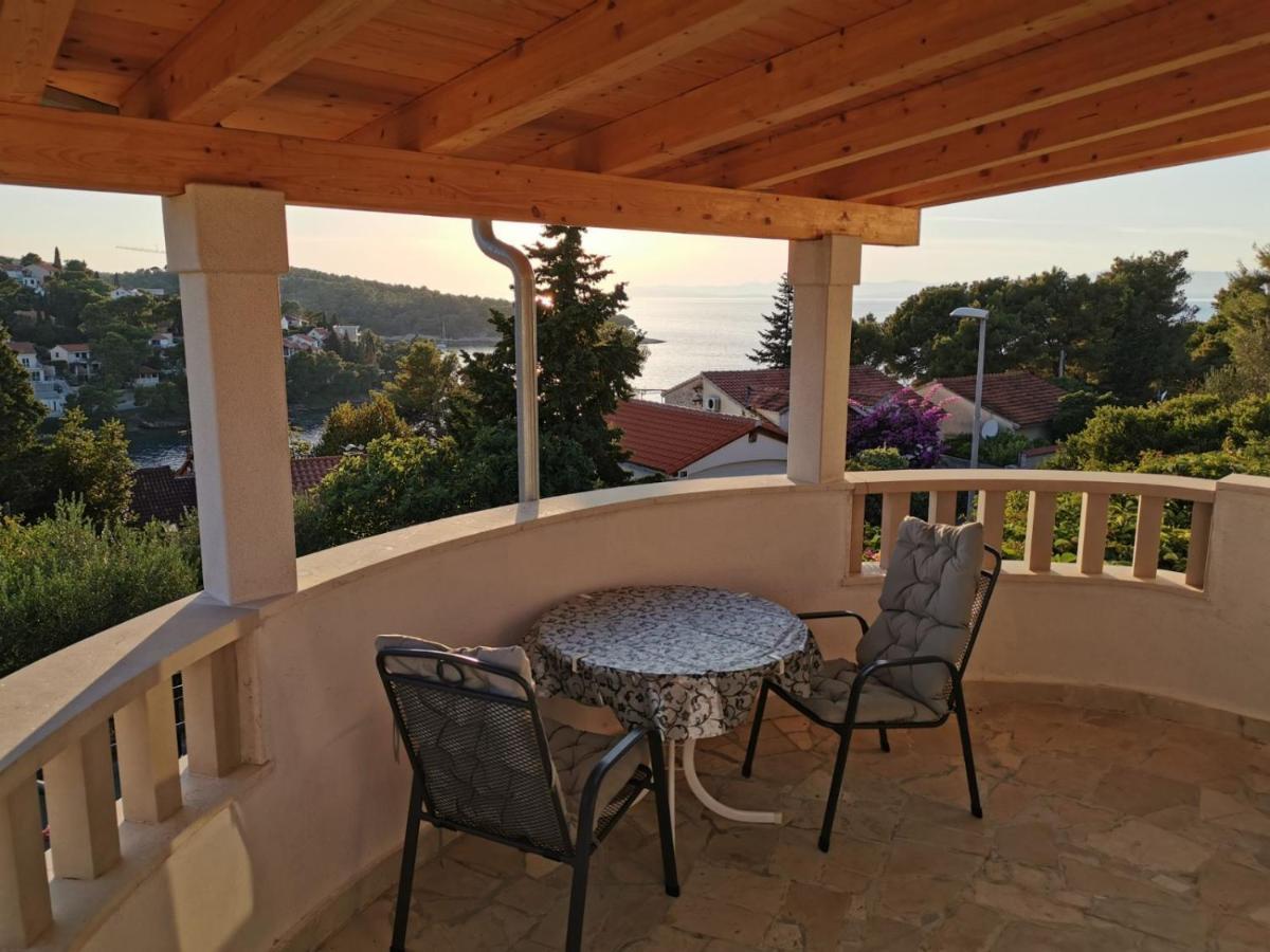 Apartment Miljenko Tomic Splitska Εξωτερικό φωτογραφία