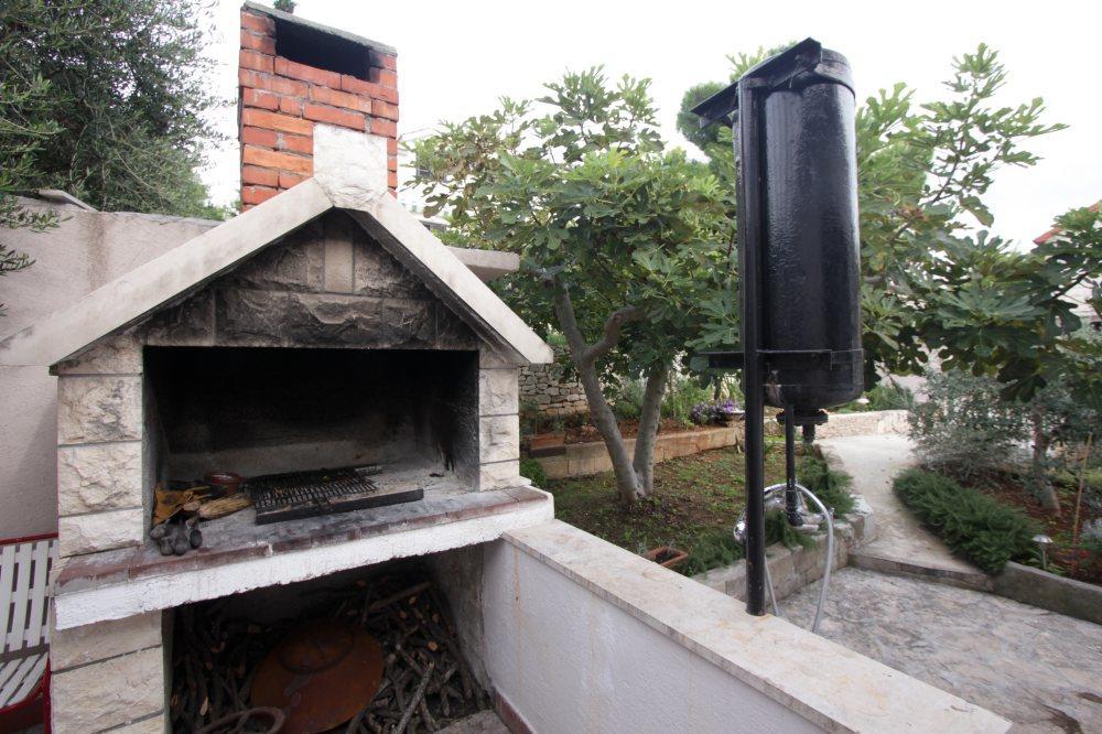 Apartment Miljenko Tomic Splitska Εξωτερικό φωτογραφία